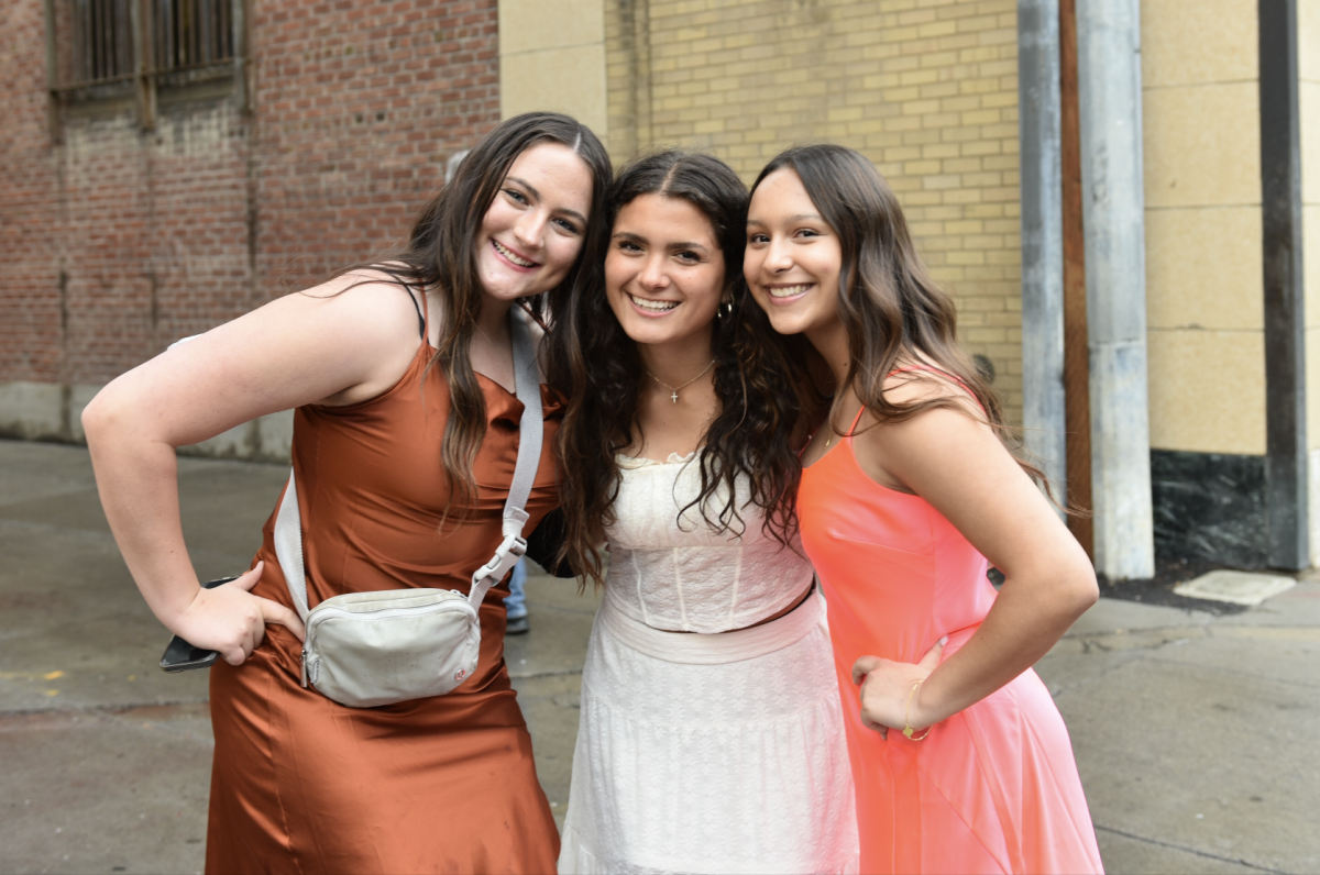 5.8.24 Central students outside the Babcock Theatre. (From L to R: Ella Fairbanks, Milana Michalsky, Zelaya Paumer). 