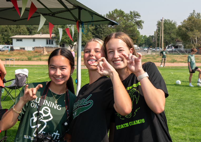 9.8.24 (From L to R) Sophomores Lizzie Rah, Avery Sorenson, and Junior Teaghan Vaira at Running on Faith on Sunday. 