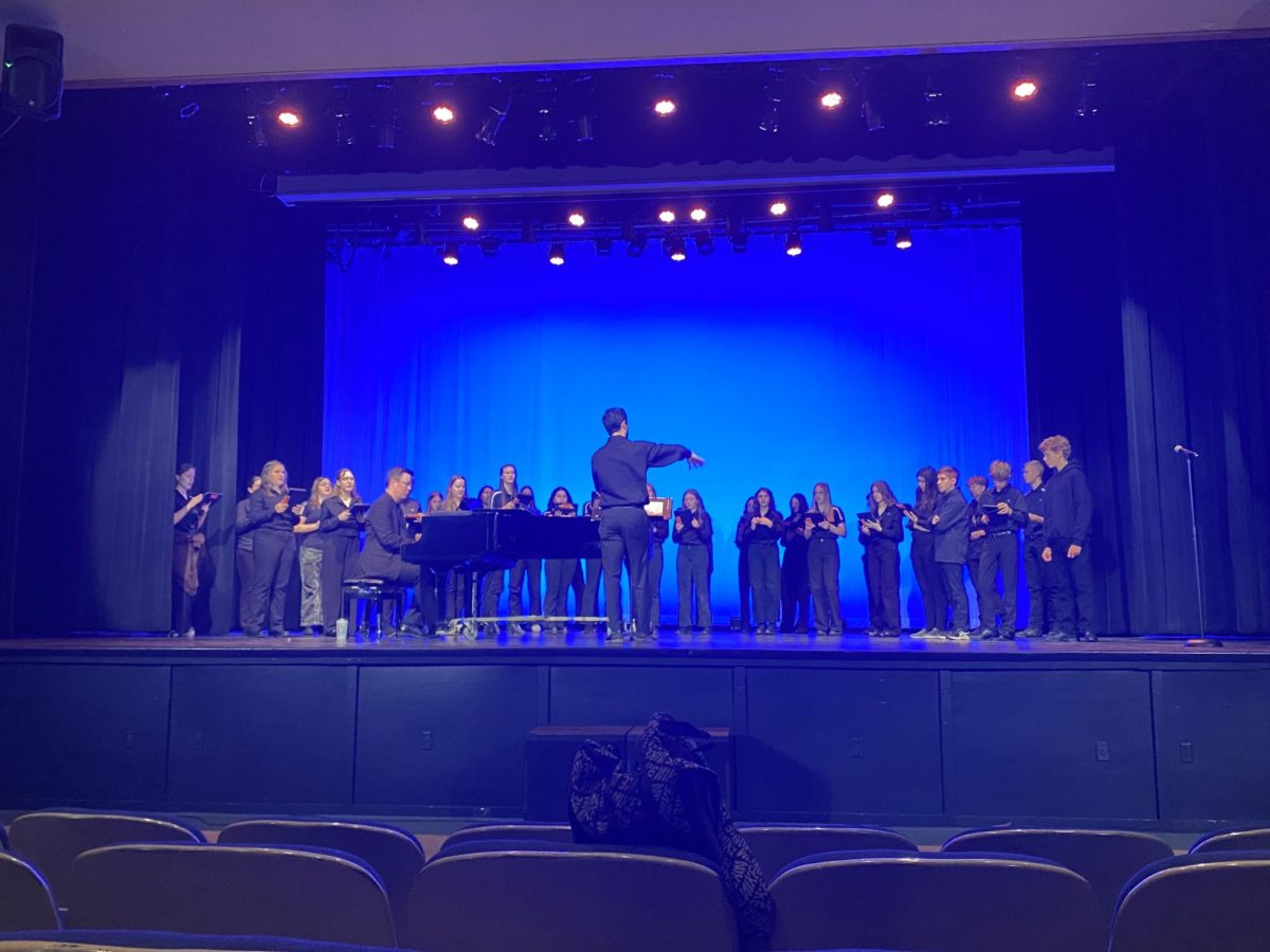 11.21.24 Billings Central Choir performs at the Yellowjacket showcase. 