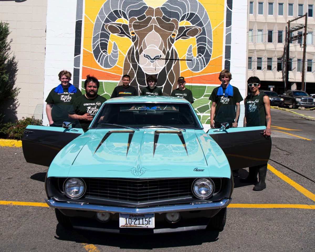 5.10.25
Group photo of workers during Car wash fundraiser.