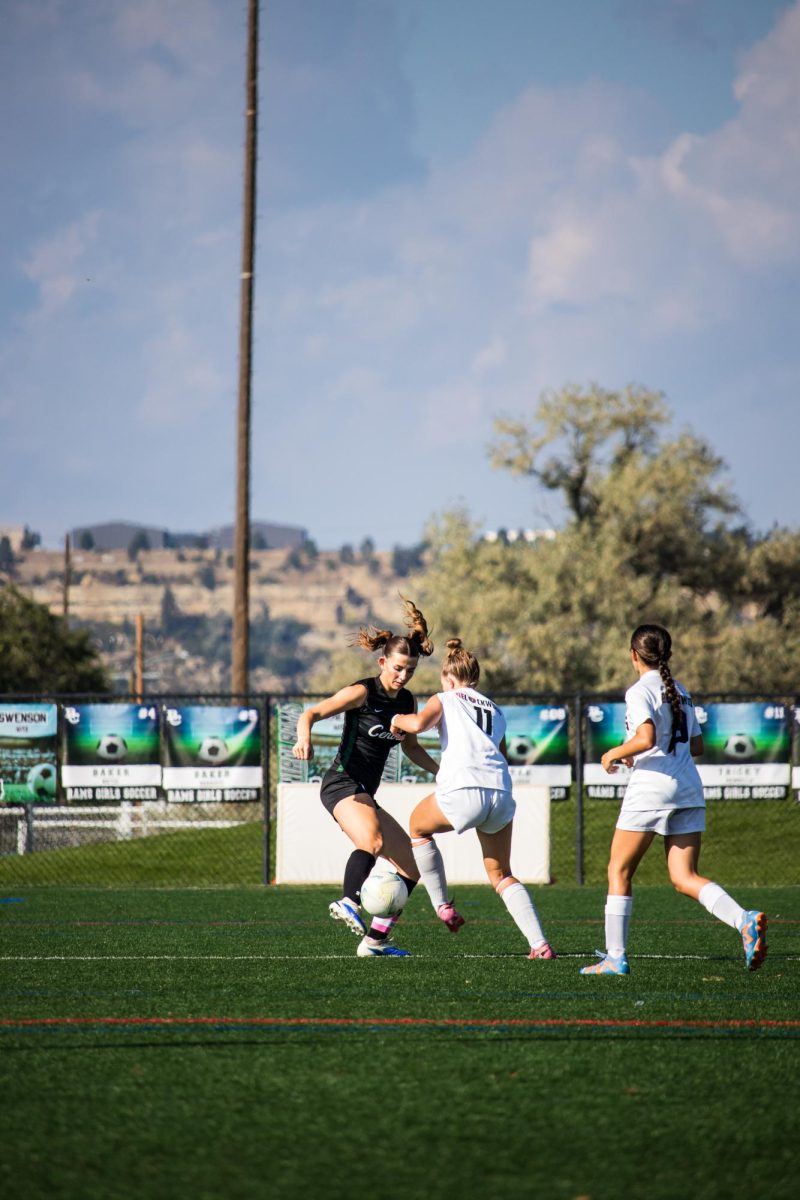 9.18.25 Senior Cece Hope lunging at a 50/50 ball vs Lockwood.