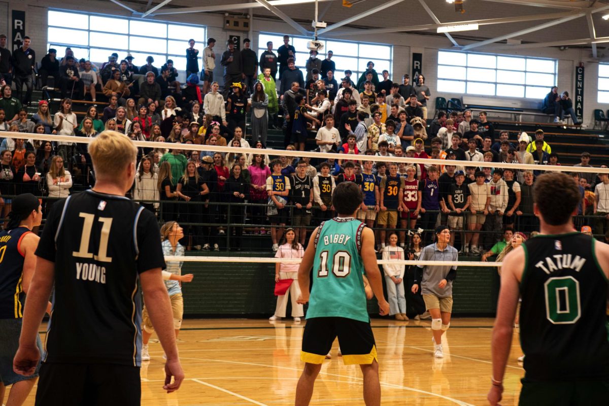 10.31.25
Students compete in volleyball tournament.