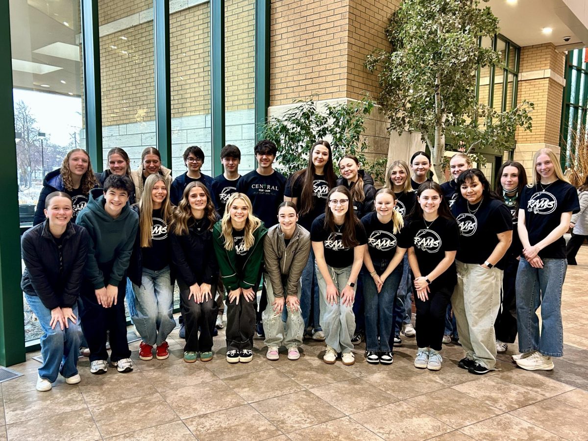 2.23.26
HOSA students gathered in the Billings Clinic Commons before beginning Immersion Day. 