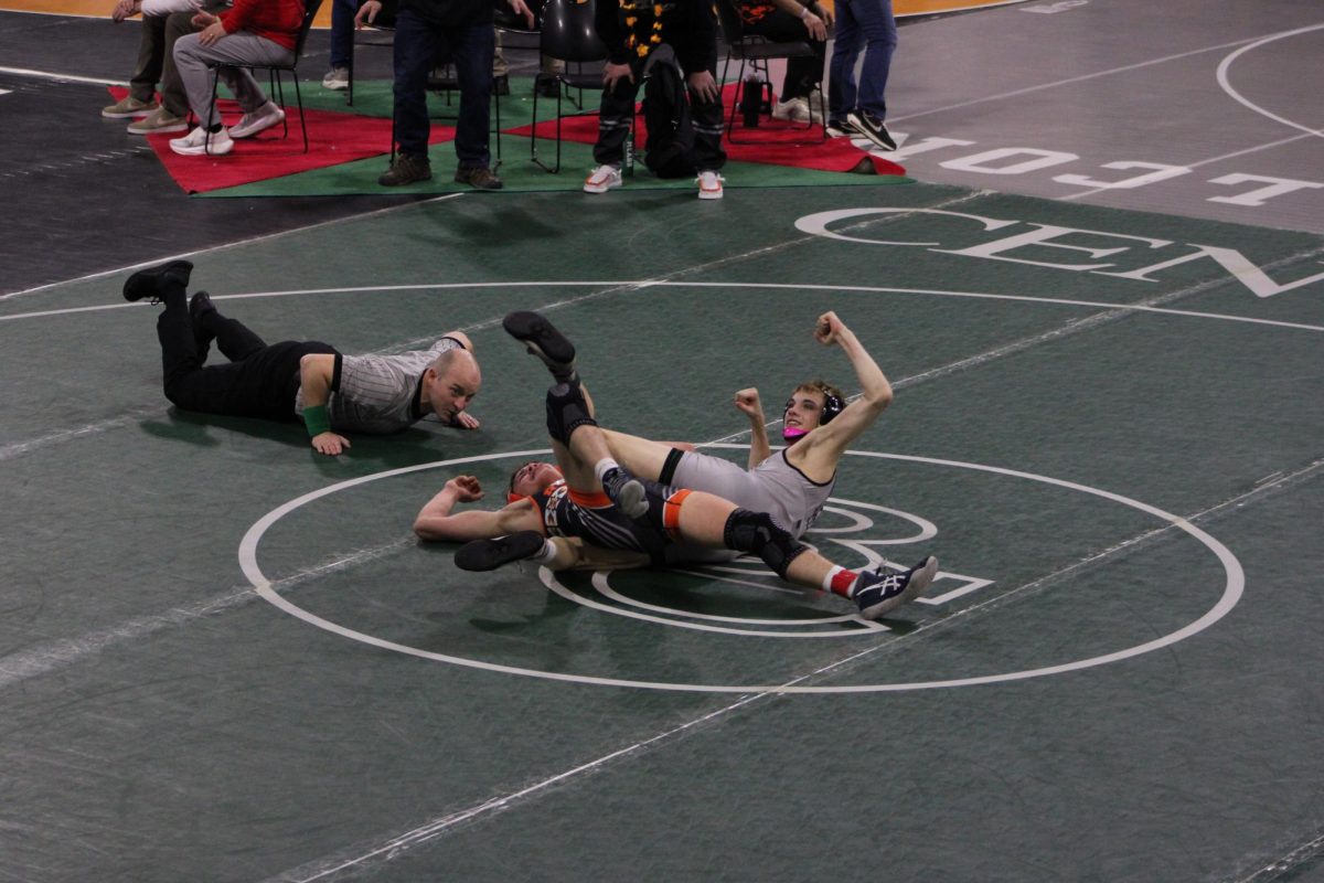 2.21.26
Xander McCann celebrates a pin over Ronan’s Luc Cheff
