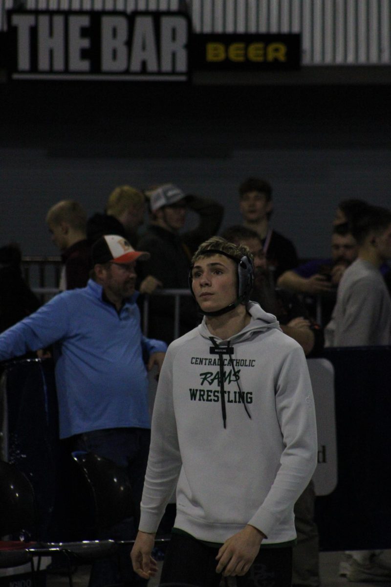 2.21.26
Senior Trystan Knight prepares for his final high school match