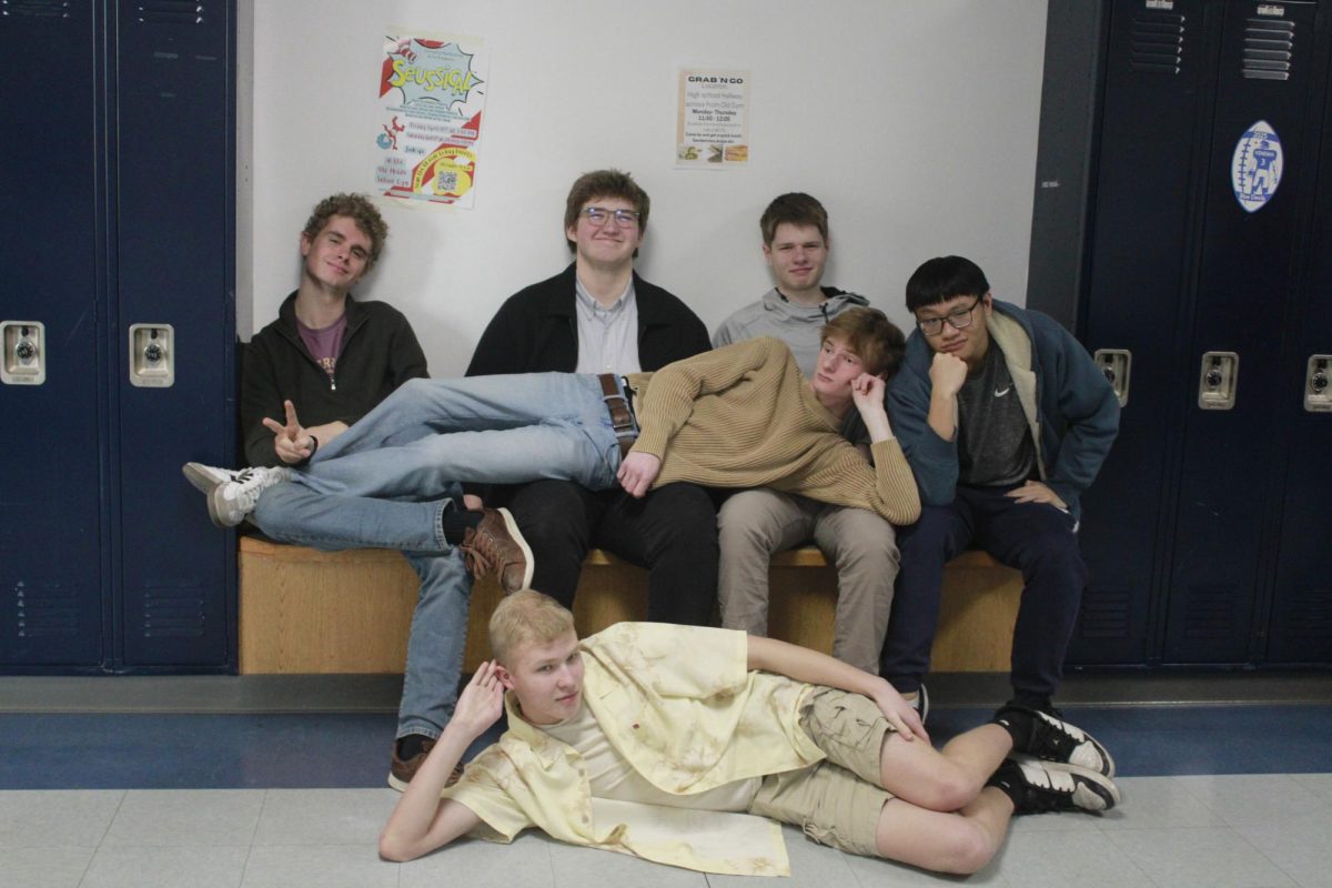 The seniors of speech and drama posing for a picture at state.(January 31st)